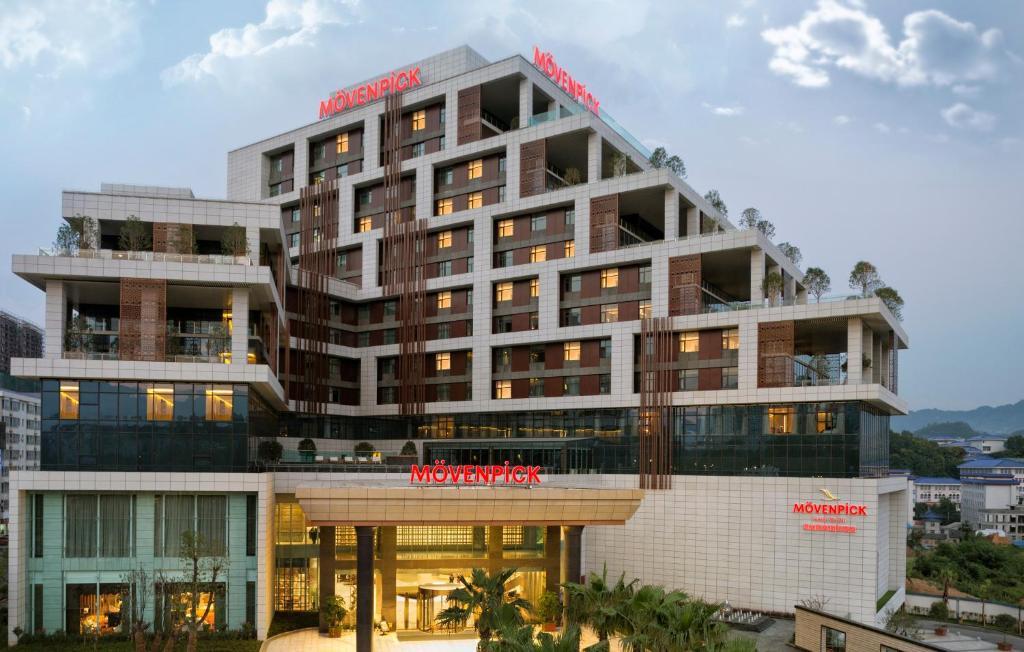 Movenpick Hotel Enshi Exterior foto